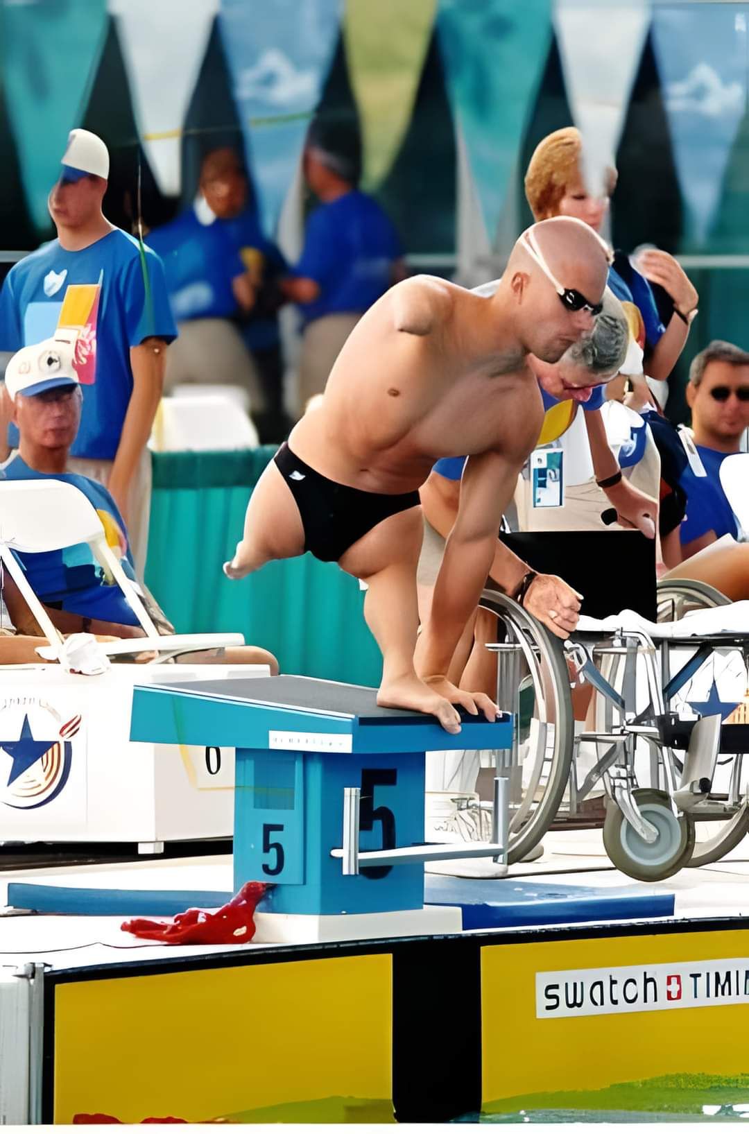 Overcoming Challenges: The Journey of a Para Swimmer with One Arm and One Leg